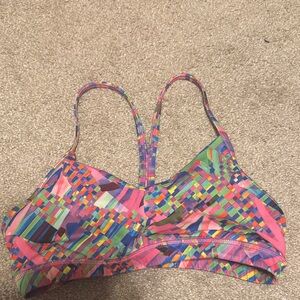 Fleo sports bra